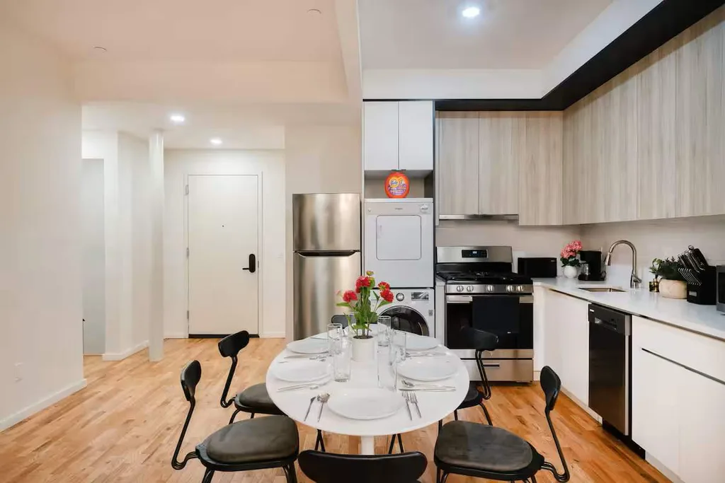 Dining Area — Luxury 3BR Duplex w Private Patio in Upper East — The Sixty Two NYC, Lenox Hill, Upper East Side