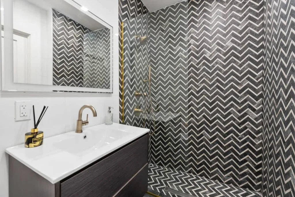 Bathroom — Top Notch 2-Bed/2-Bath in UES Mins to Central Park — The Sixty Two NYC, Lenox Hill, Upper East Side